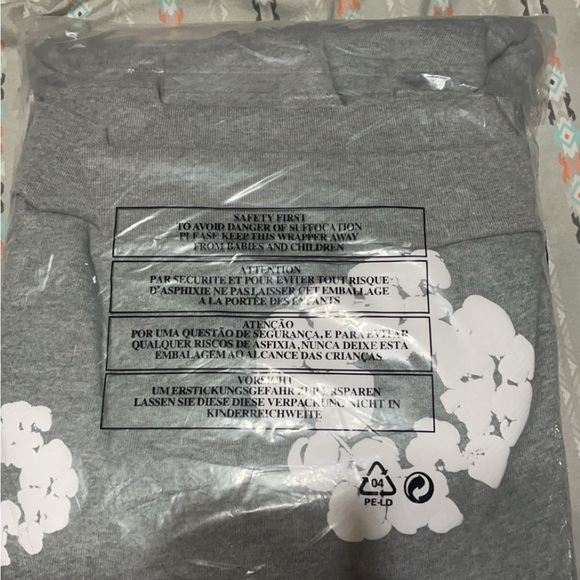 Denim Tears hoodie in grey size medium. Never worn before/removed from package - Picture 2 of 5